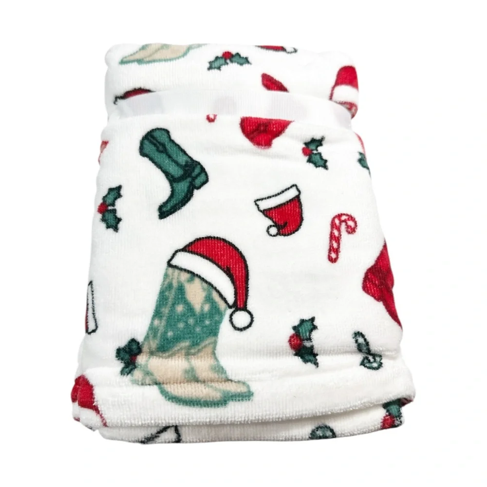 NEW Truly Lou COWBOY CHRISTMAS Southwest Collection Hand Towels Set/2